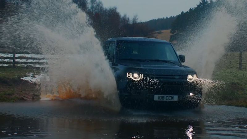 Nový Land Rover Defender dostal osmiválcový motor